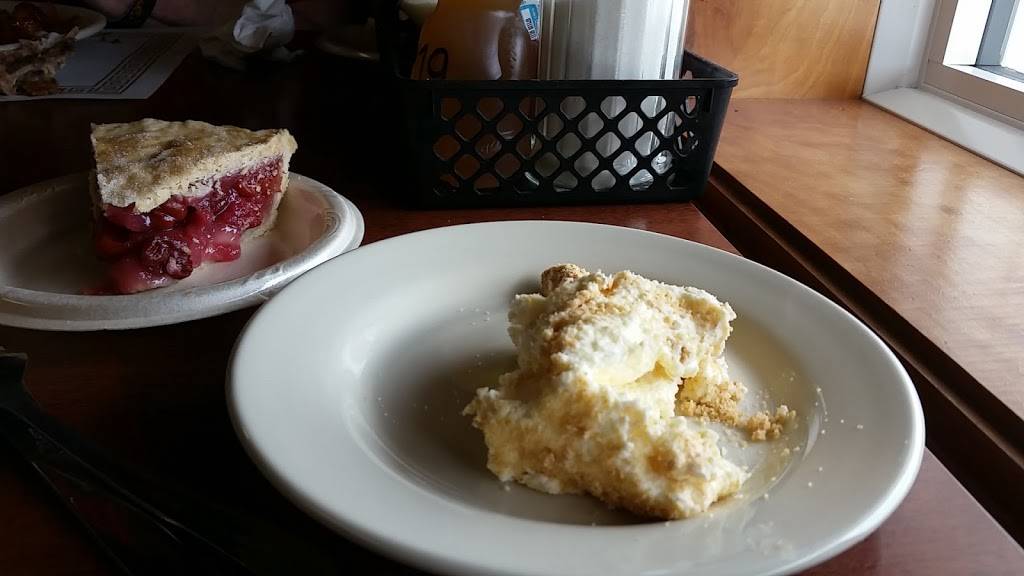 Middleton Diner | restaurant | 125 N Newton St, Middleton, MI 48856, USA | 9892367794 OR +1 989-236-7794