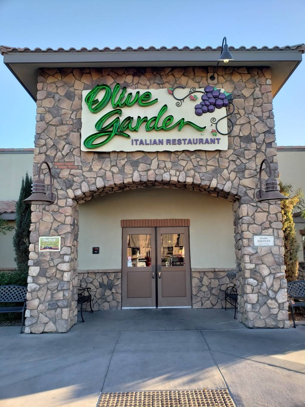 Olive Garden Italian Restaurant | meal takeaway | 2930 E Germann Rd, Chandler, AZ 85286, USA | 4807265137 OR +1 480-726-5137