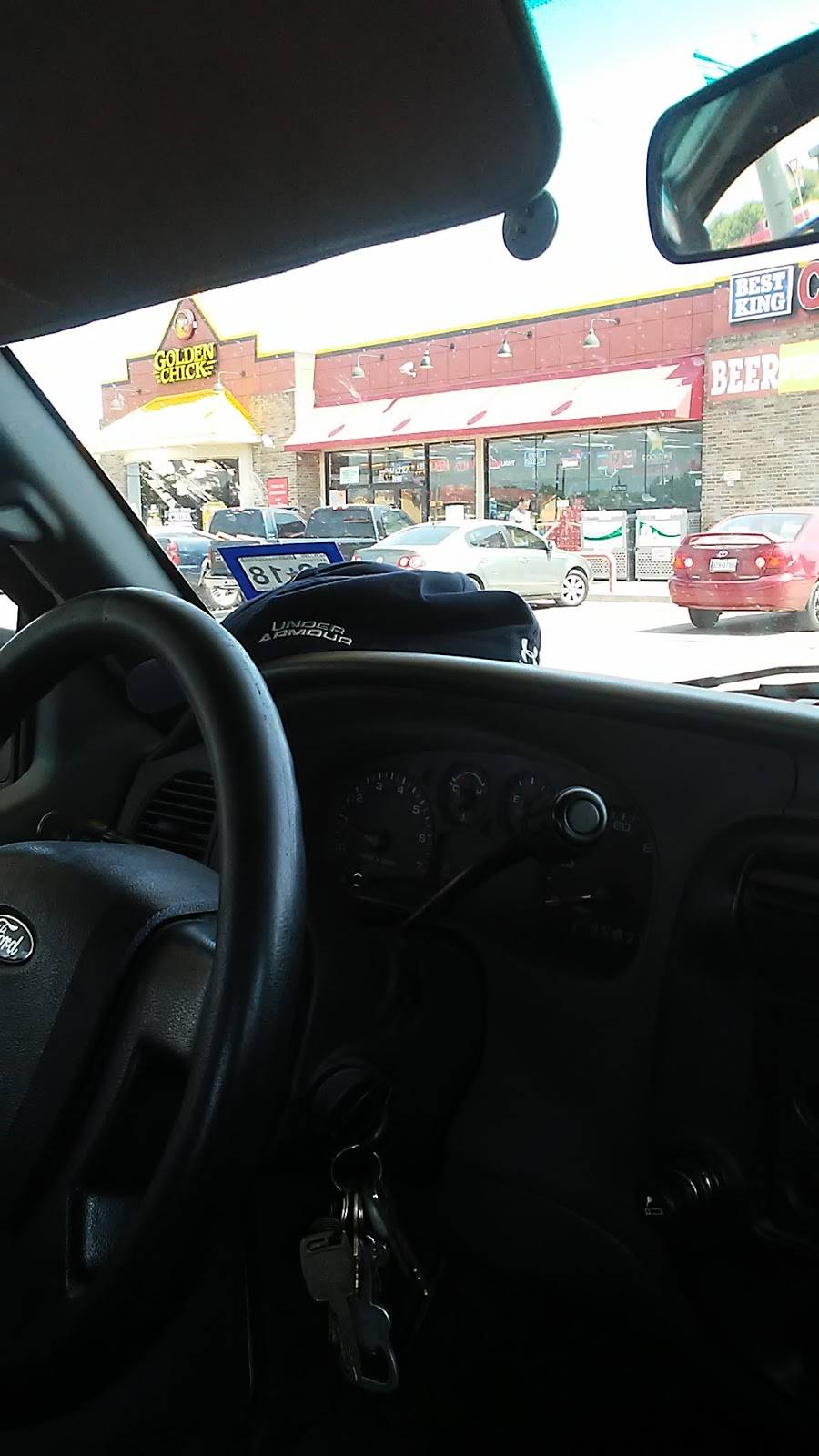 Golden Chick | meal takeaway | 9531 C F Hawn Fwy, Dallas, TX 75217, USA | 2143099493 OR +1 214-309-9493