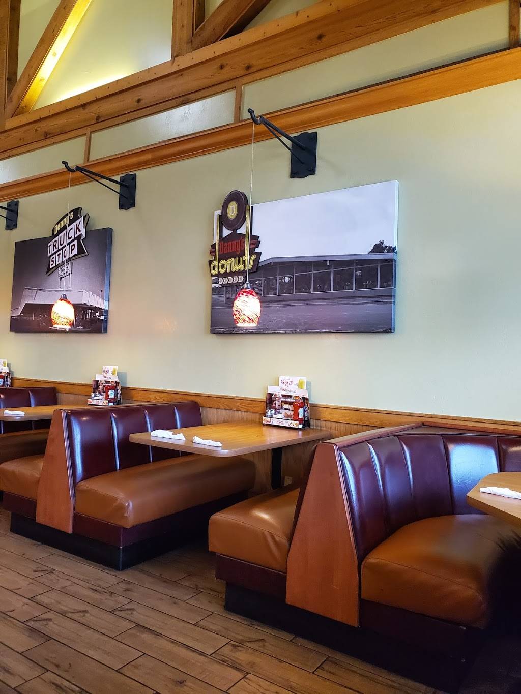 Dennys | restaurant | 780 WI-54 Trunk, Black River Falls, WI 54615, USA | 7152842416 OR +1 715-284-2416