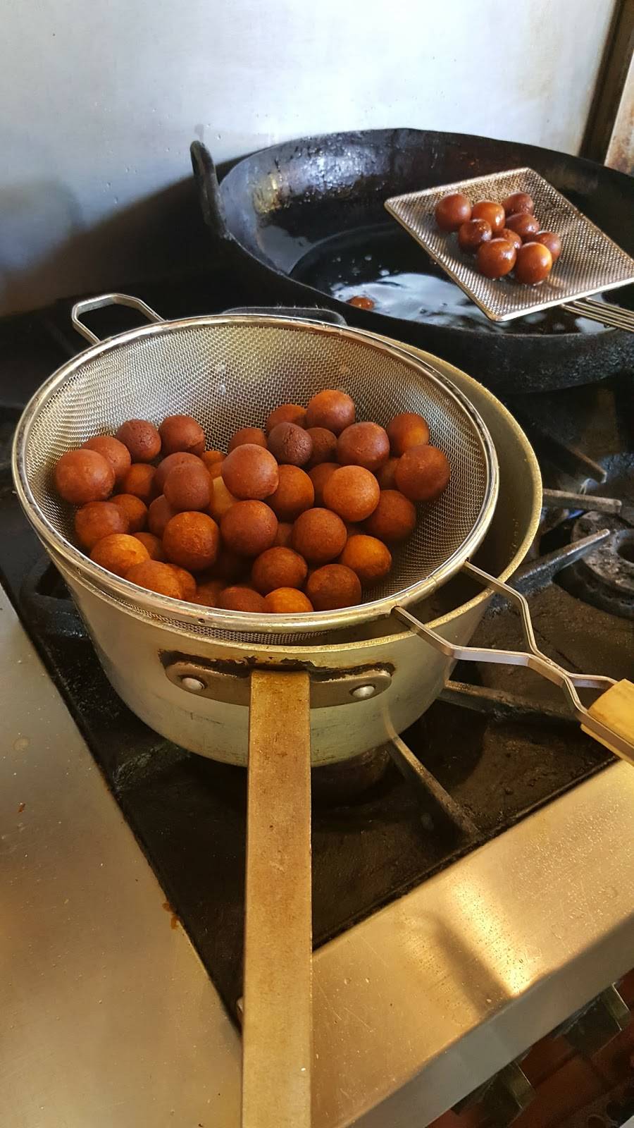 Yeti | restaurant | 14301 Arnold Dr, Glen Ellen, CA 95442, USA | 7479980060 OR +1 747-998-0060