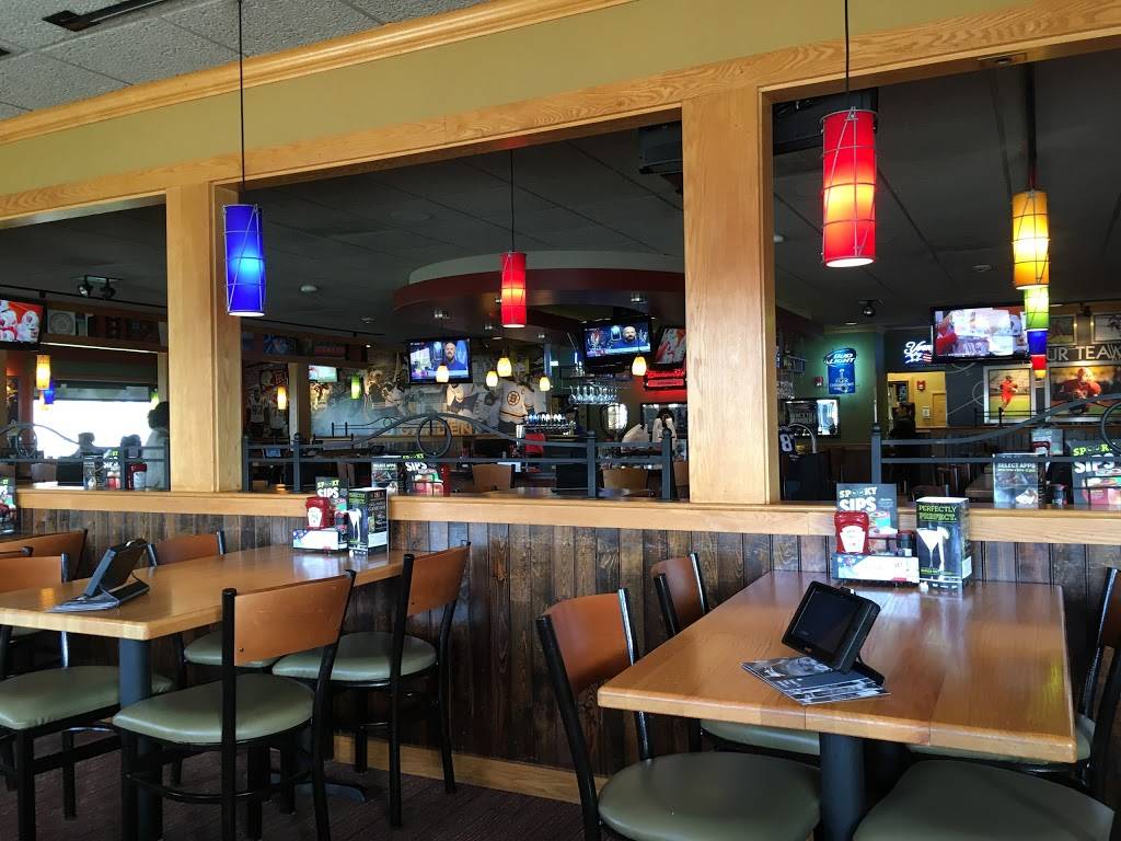 Applebees Grill + Bar | restaurant | 2 Elm St, Woburn, MA 01801, USA | 7819333079 OR +1 781-933-3079