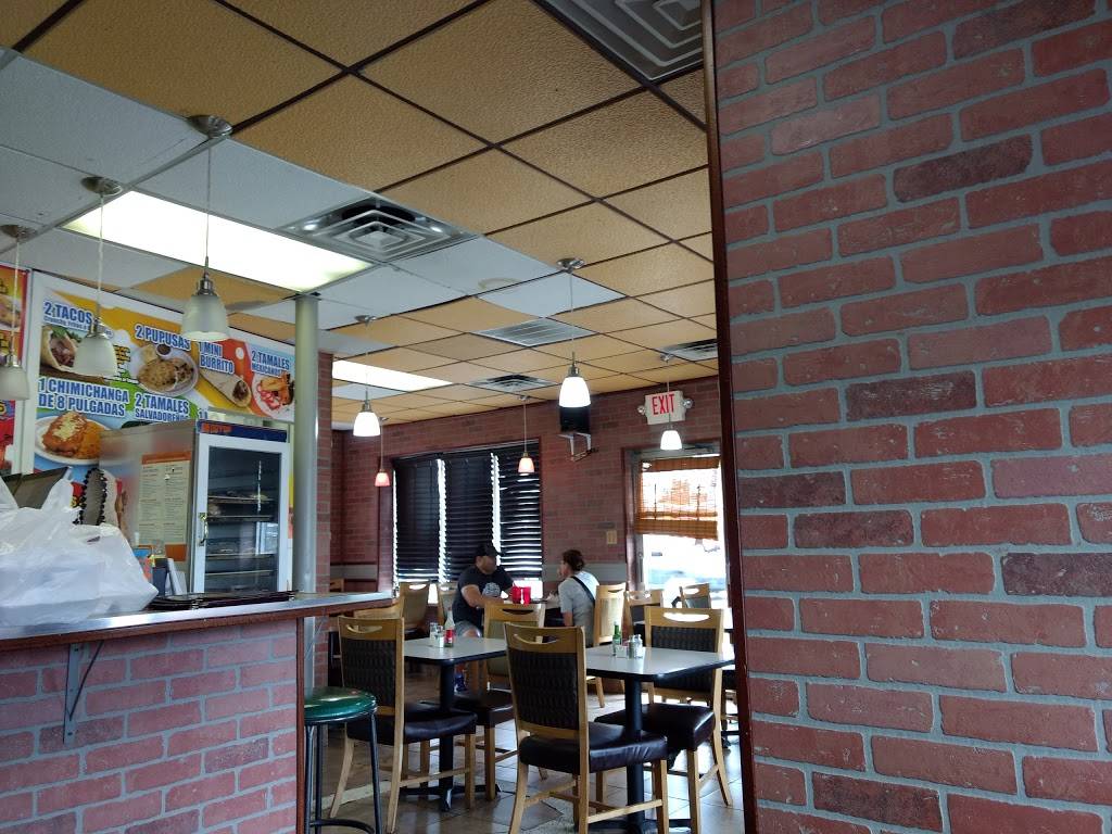 El Guanaco | restaurant | 1710 Livernois Rd, Troy, MI 48083, USA | 2485260622 OR +1 248-526-0622