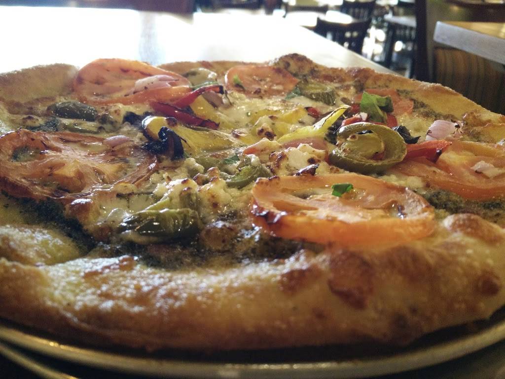 Newks Eatery | restaurant | 6025 Butler Point Rd #102, Jacksonville, FL 32256, USA | 9046475964 OR +1 904-647-5964