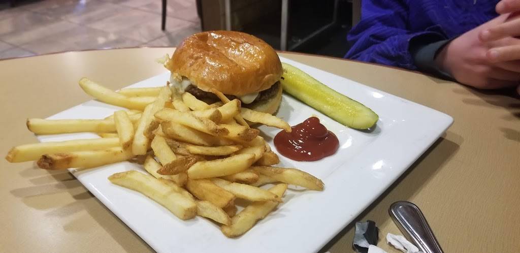 Hanover Eatery | restaurant | 9015, 5090 Bath Pike, Bethlehem, PA 18017, USA | 6108371621 OR +1 610-837-1621