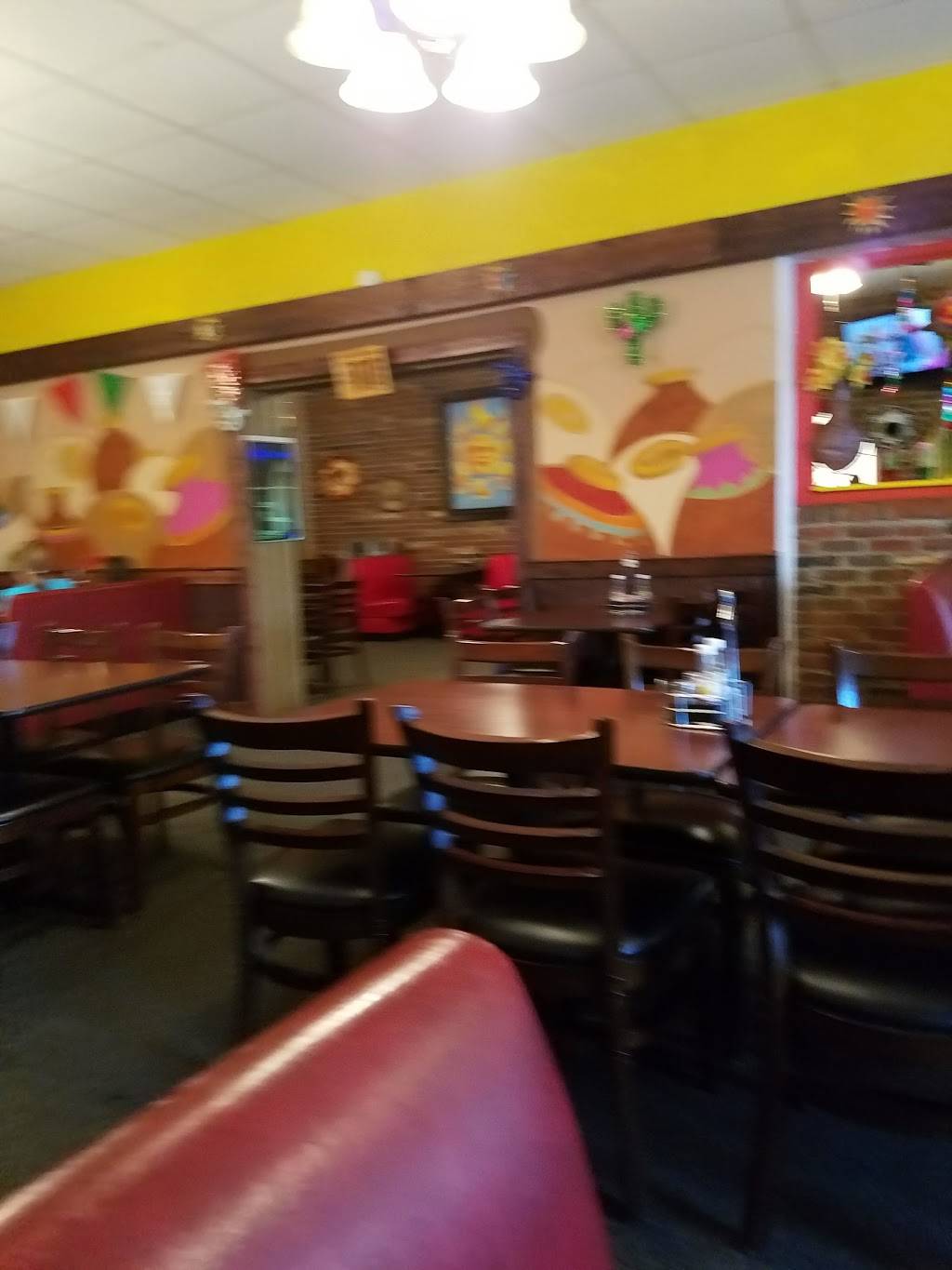 Acapulco Mexican Restaurant | restaurant | 301 2nd St, Aurora, IN 47001, USA | 8129264116 OR +1 812-926-4116