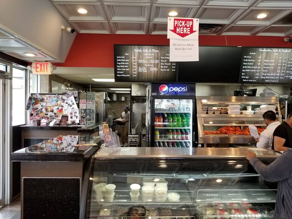 Country Style Chicken And Waffles | restaurant | 4817 St Barnabas Rd, Marlow Heights, MD 20748, USA | 2405327969 OR +1 240-532-7969