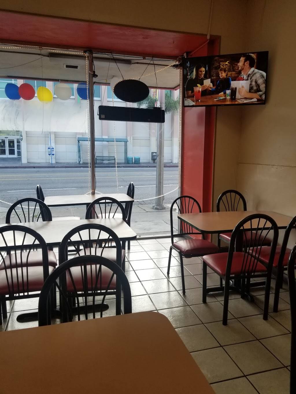 Lilys Tacos | restaurant | 3514, 715 N Main St, Santa Ana, CA 92701, USA | 7146163223 OR +1 714-616-3223