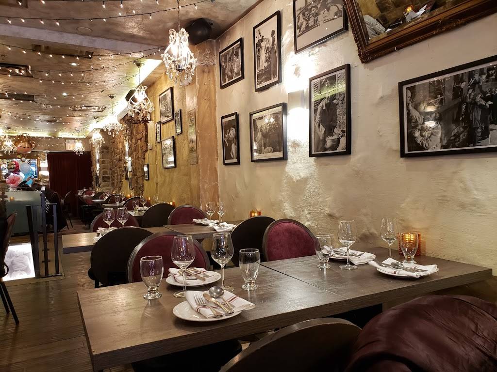 La Vecchia Restaurant Uptown | restaurant | 2405 Yonge St A, Toronto, ON M4P 2E7, Canada | 4164890630 OR +1 416-489-0630