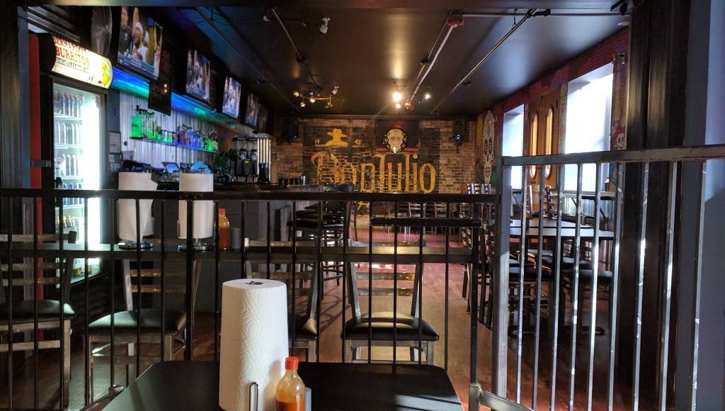 Bernardo’s Burritos | restaurant | 215 E 4th St, Des Moines, IA 50309, USA | 5152441555 OR +1 515-244-1555