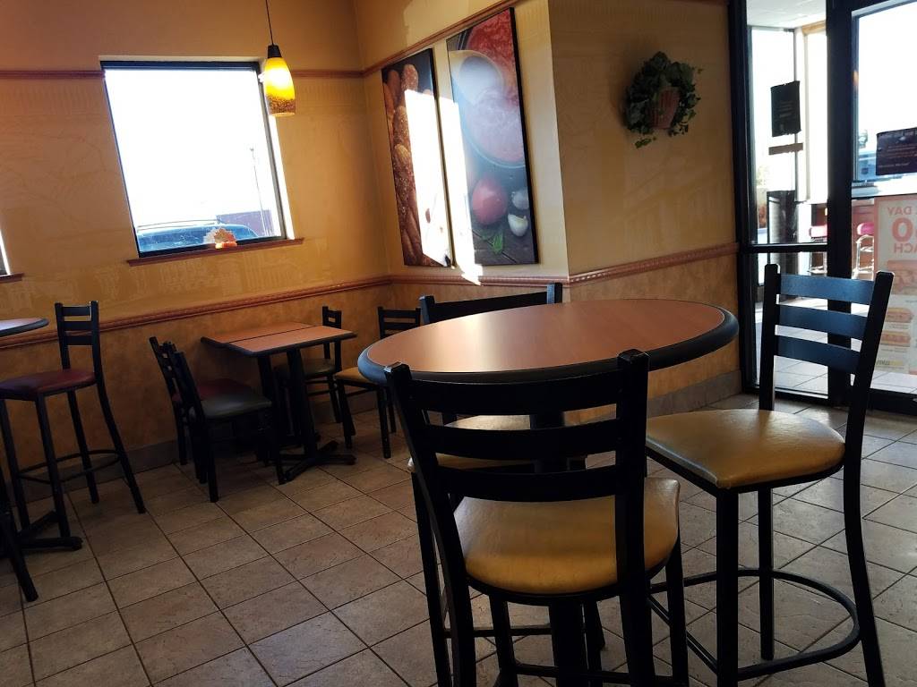 Subway | restaurant | 1788 Calohan Rd, Rustburg, VA 24588, USA | 4346162266 OR +1 434-616-2266