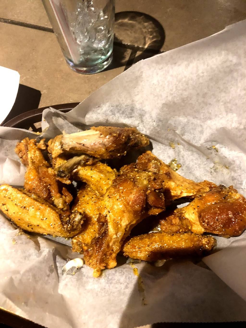 Q.Cs Bar & Grill | restaurant | 2200 Covington Hwy, Conyers, GA 30012, USA | 7707615580 OR +1 770-761-5580