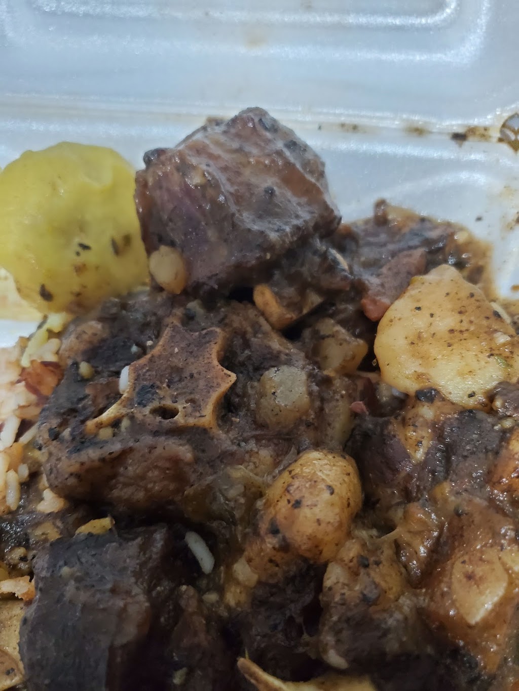 Island Special Vibez | restaurant | 2739 W 5th St Suite A, Lumberton, NC 28358, USA | 9103700837 OR +1 910-370-0837