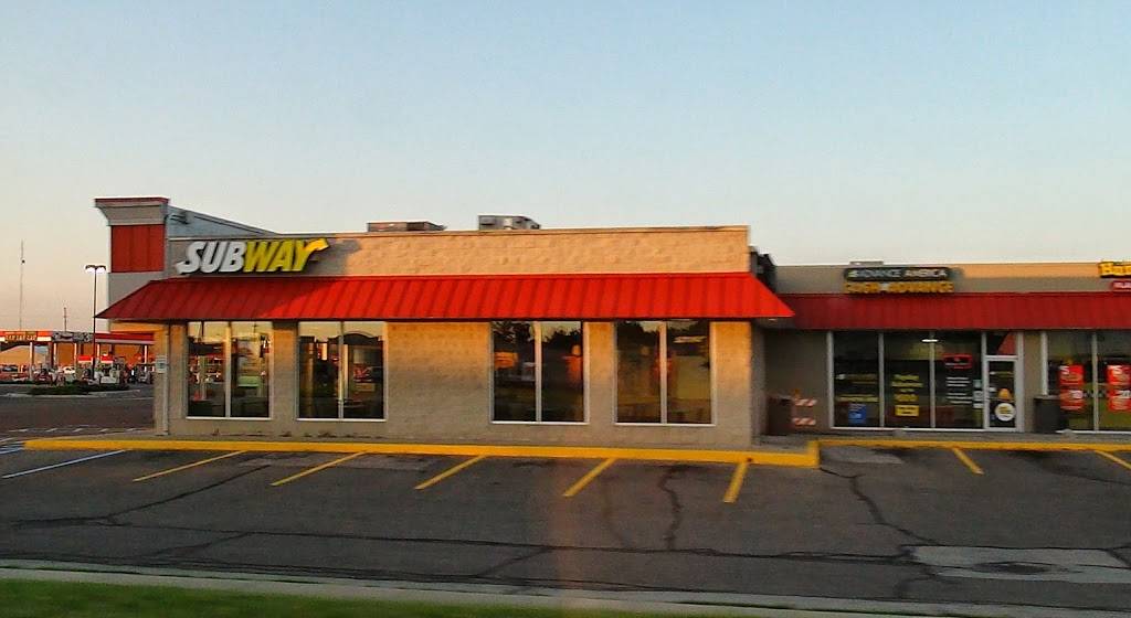 Subway | restaurant | 1043 W 7th St, Auburn, IN 46706, USA | 2609252995 OR +1 260-925-2995