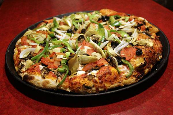 Old Town Pizza | restaurant | 150 Sacramento St, Auburn, CA 95603, USA | 5308887600 OR +1 530-888-7600