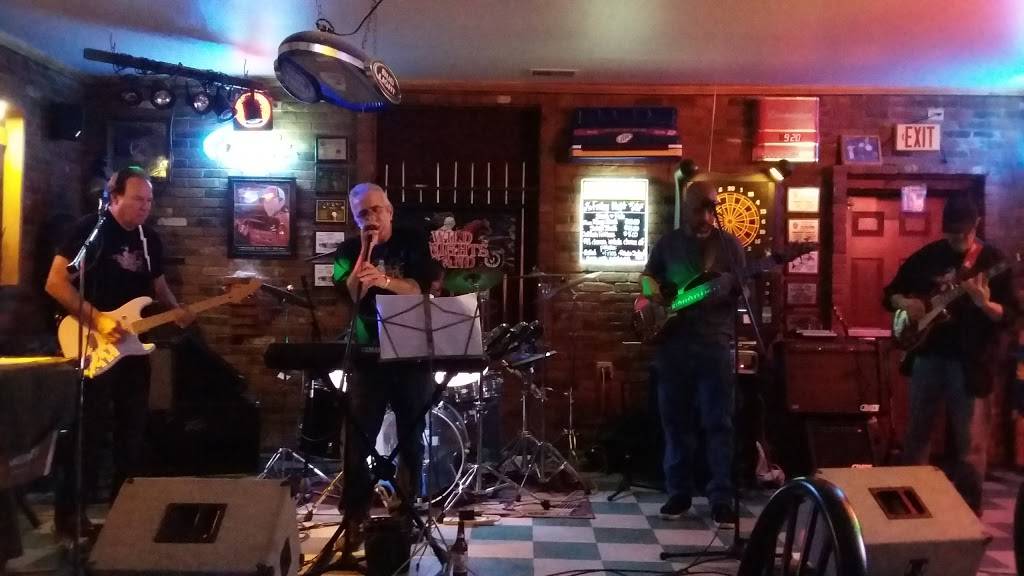 Sunset Bar & Grill | restaurant | 2807 W Delmar Ave, Godfrey, IL 62035, USA | 6184678232 OR +1 618-467-8232