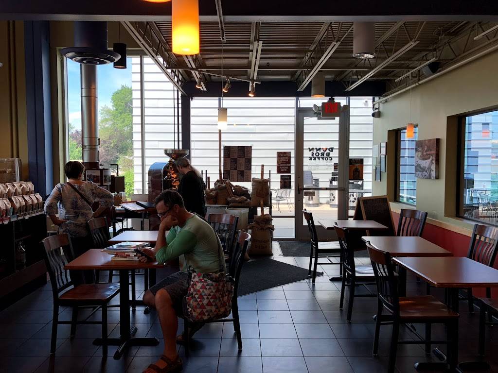 Dunn Brothers Coffee | bakery | 2180 North Hamline Ave N, Roseville, MN 55113, USA | 6516331950 OR +1 651-633-1950