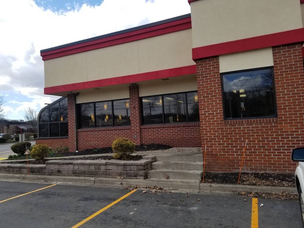 Wendys | restaurant | 557 Moseley Rd, Fairport, NY 14450, USA | 5854257657 OR +1 585-425-7657