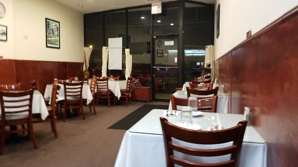 Garden of Eden | restaurant | 3023, 7156 N California Ave, Chicago, IL 60645, USA | 7732741006 OR +1 773-274-1006