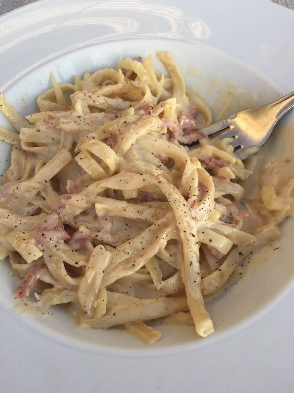 Rjs Bar & Grill | restaurant | 402 W Fillmore Ave, De Witt, NE 68341, USA | 4026834935 OR +1 402-683-4935