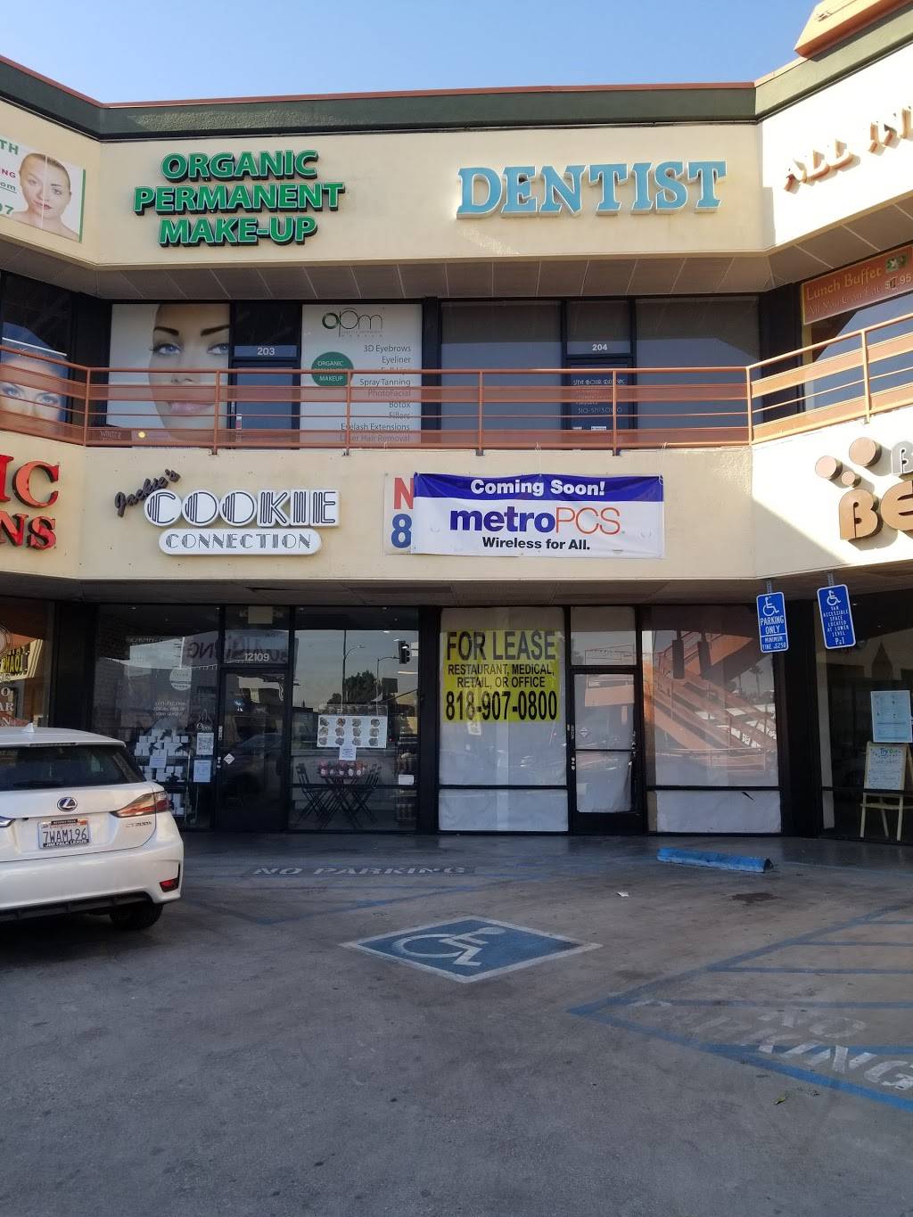 Ono Hawaiian BBQ | restaurant | 12115 Santa Monica Blvd, Los Angeles, CA 90025, USA | 3105712388 OR +1 310-571-2388