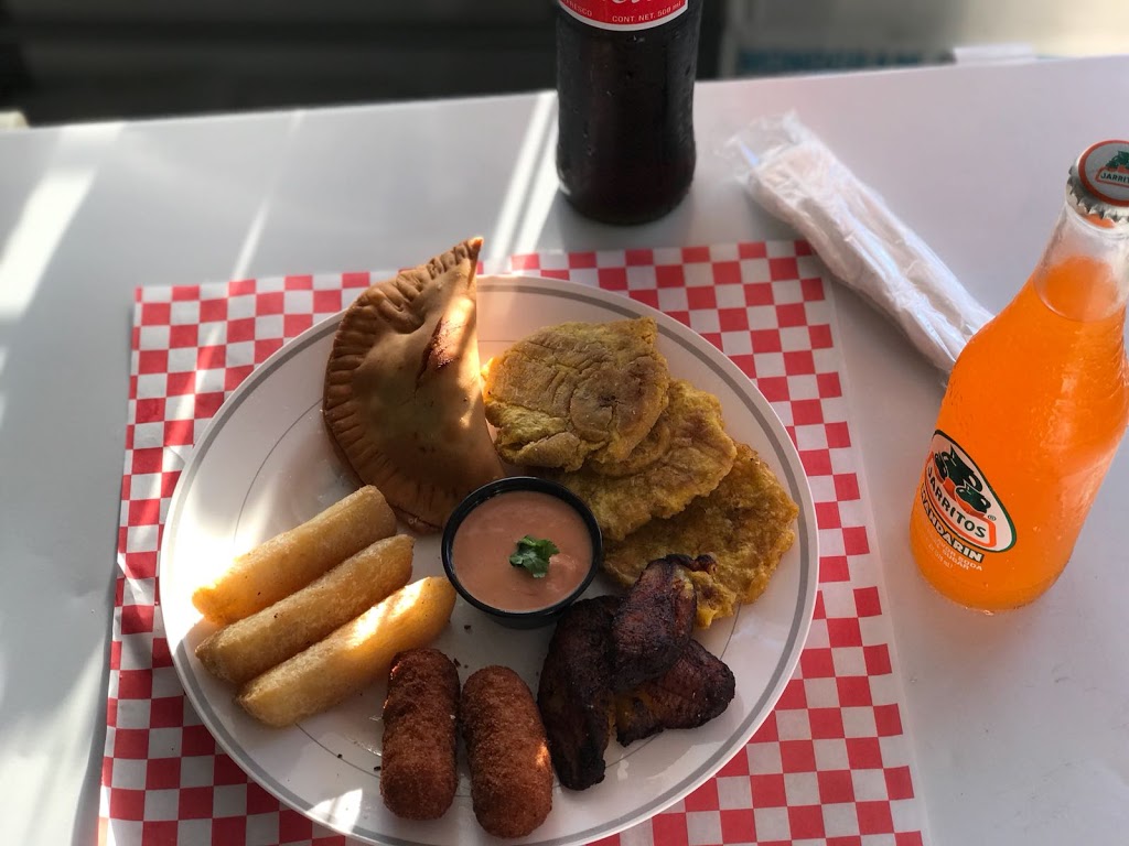 Sabor Al Paladar Catering | meal takeaway | 2271 Kilborne Dr, Charlotte, NC 28205, USA | 8647047360 OR +1 864-704-7360