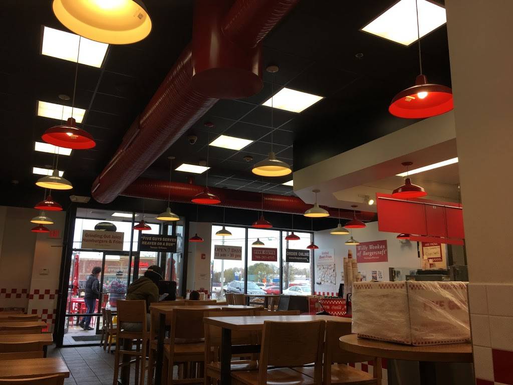 Five Guys | meal takeaway | 4807 211th St, Matteson, IL 60443, USA | 7082834515 OR +1 708-283-4515