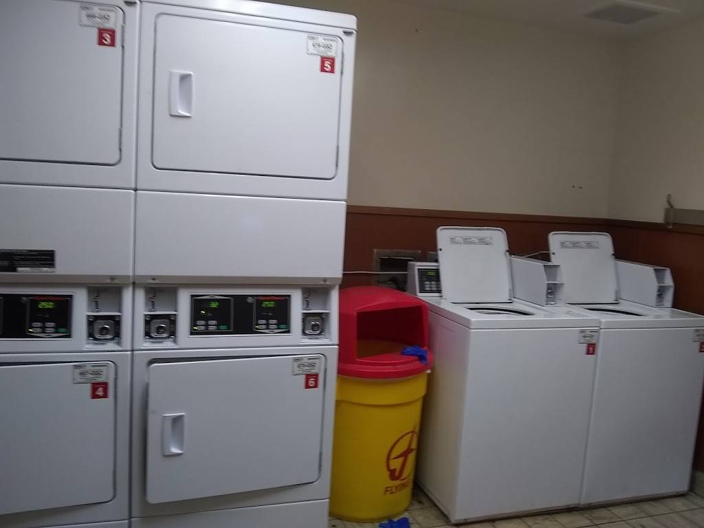 Flying J Travel Center | restaurant | 111 Mill St, Latta, SC 29565, USA | 8437525047 OR +1 843-752-5047