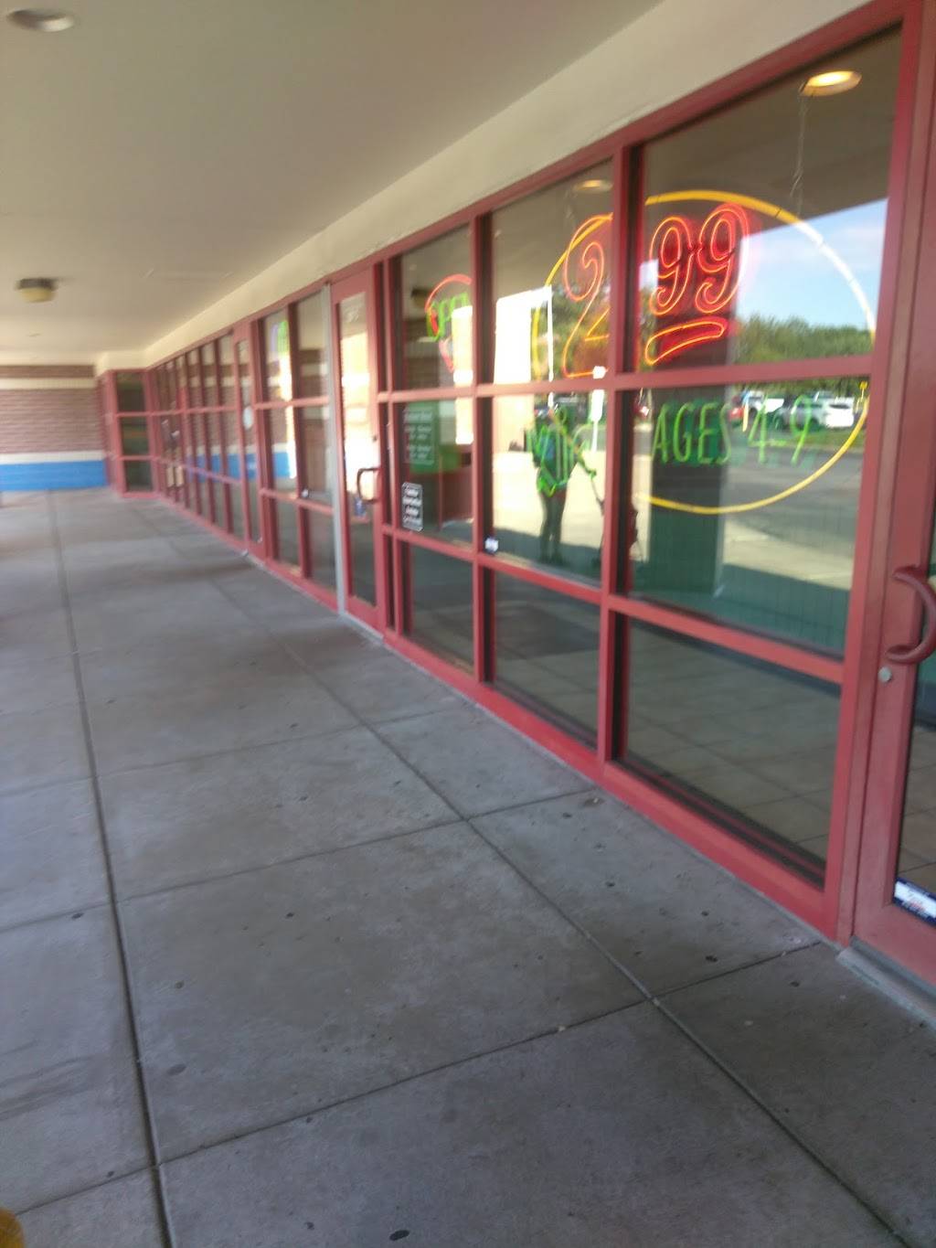 Pizza Street | restaurant | 307 NE Englewood Rd, Kansas City, MO 64118, USA | 8164551333 OR +1 816-455-1333