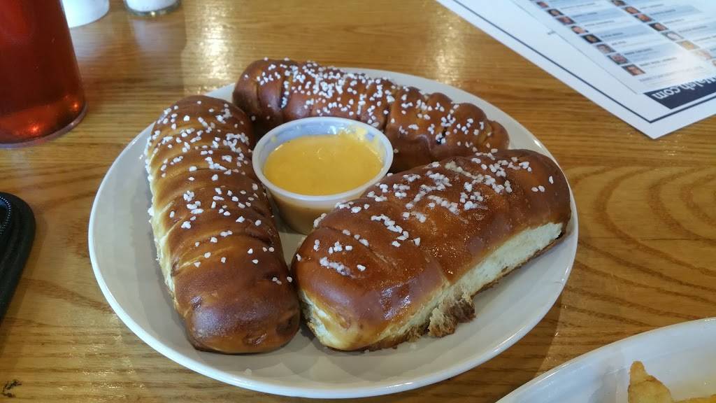 Take 5 Bar and Grill | restaurant | 6957 Harrison Ave, Cincinnati, OH 45247, USA | 5133539400 OR +1 513-353-9400