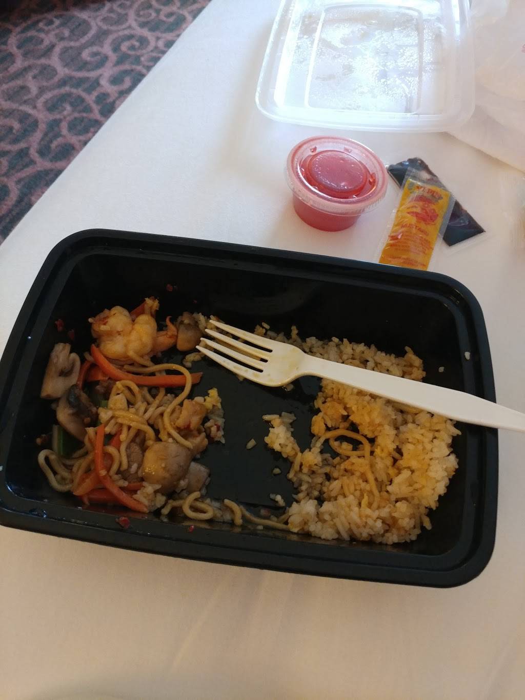 Szechuan Express | restaurant | 315 N 114th St, Omaha, NE 68154, USA | 4023309779 OR +1 402-330-9779