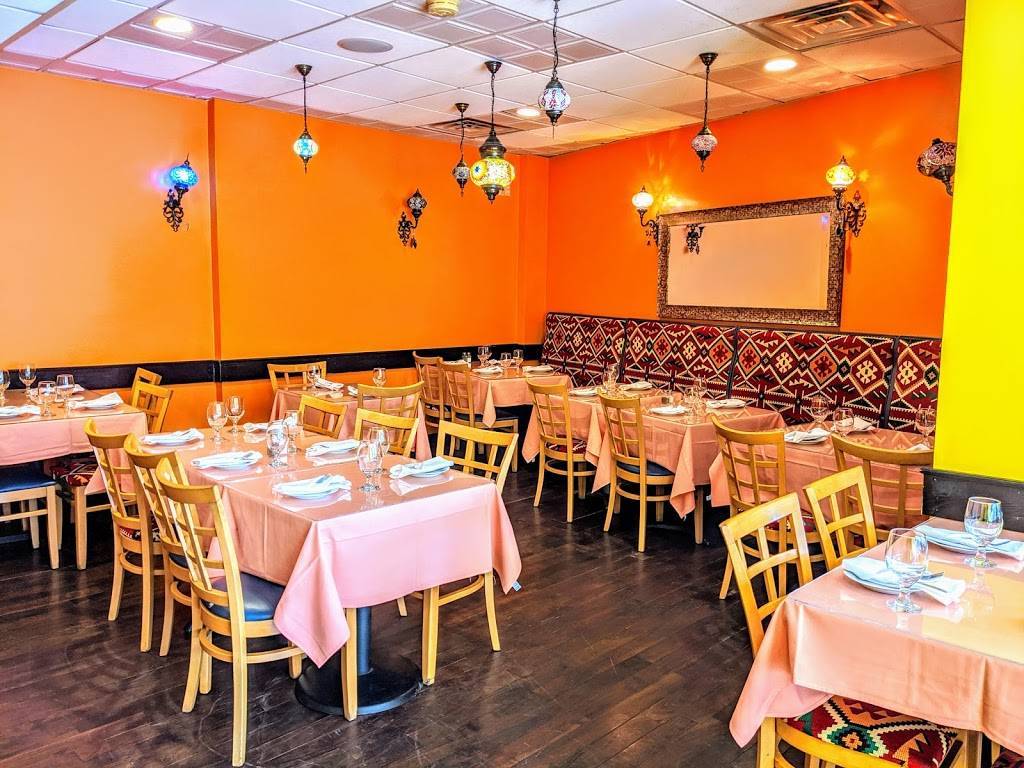 Bosphorus Mediterranean Cuisine | restaurant | 7600 Forbes Ave, Pittsburgh, PA 15221, USA | 4127276220 OR +1 412-727-6220