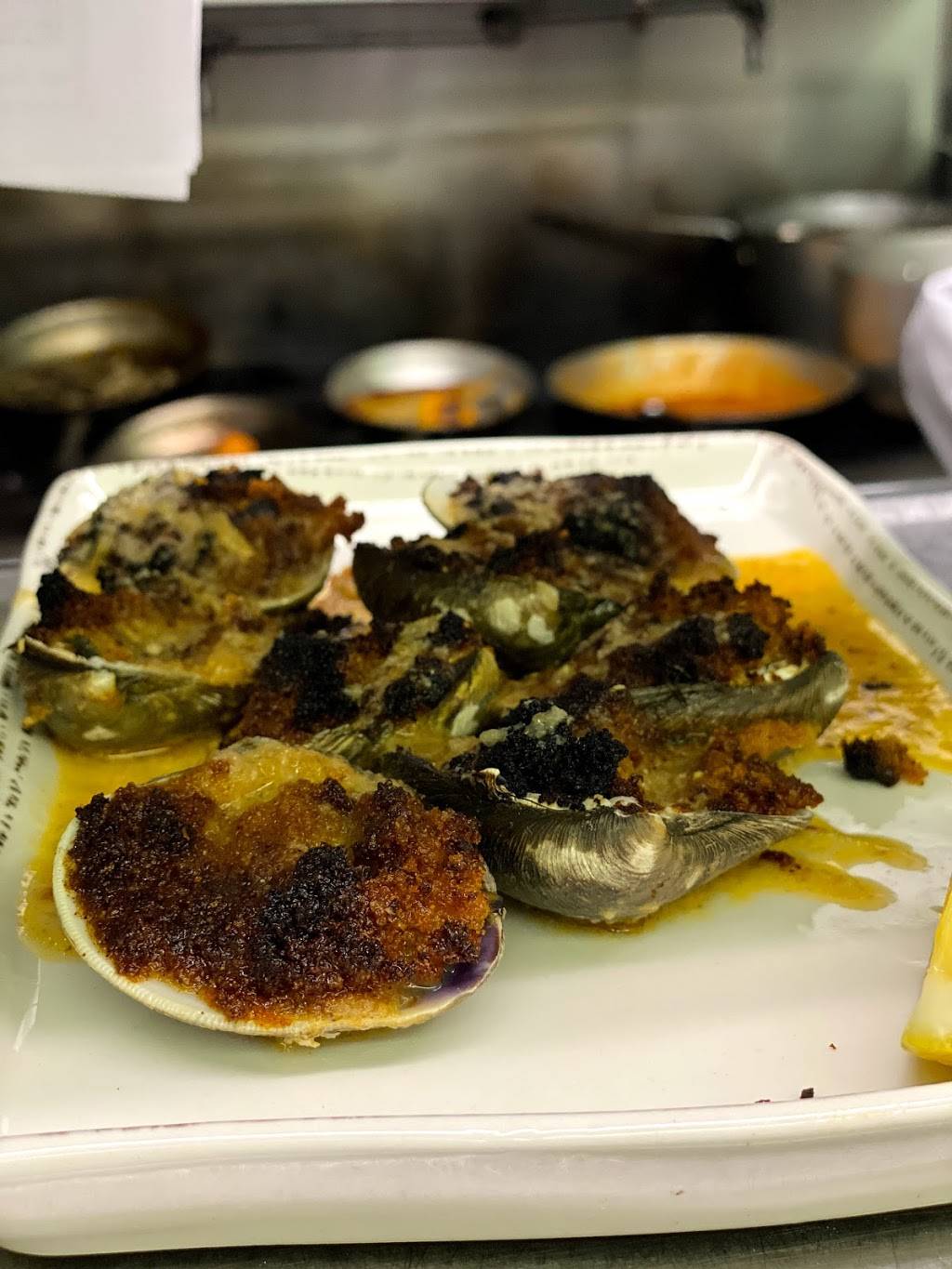 Coach Meeting House | restaurant | 160 Mill River Rd, Oyster Bay, NY 11771, USA | 5165889288 OR +1 516-588-9288