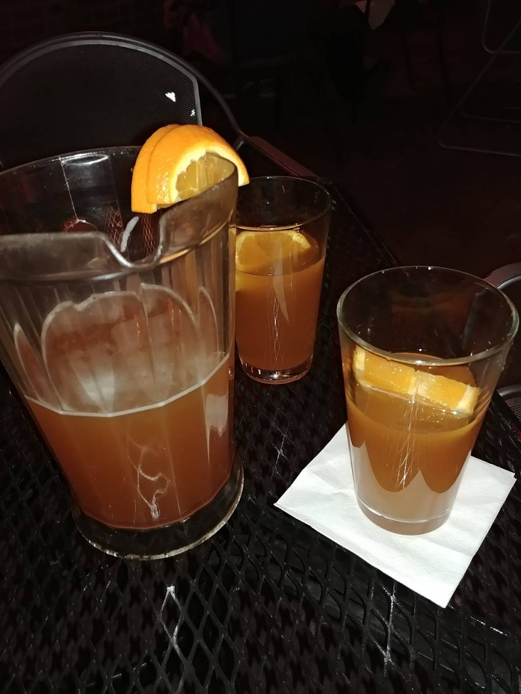 Big Chicks | night club | 5024 N Sheridan Rd, Chicago, IL 60640, USA | 7737285511 OR +1 773-728-5511