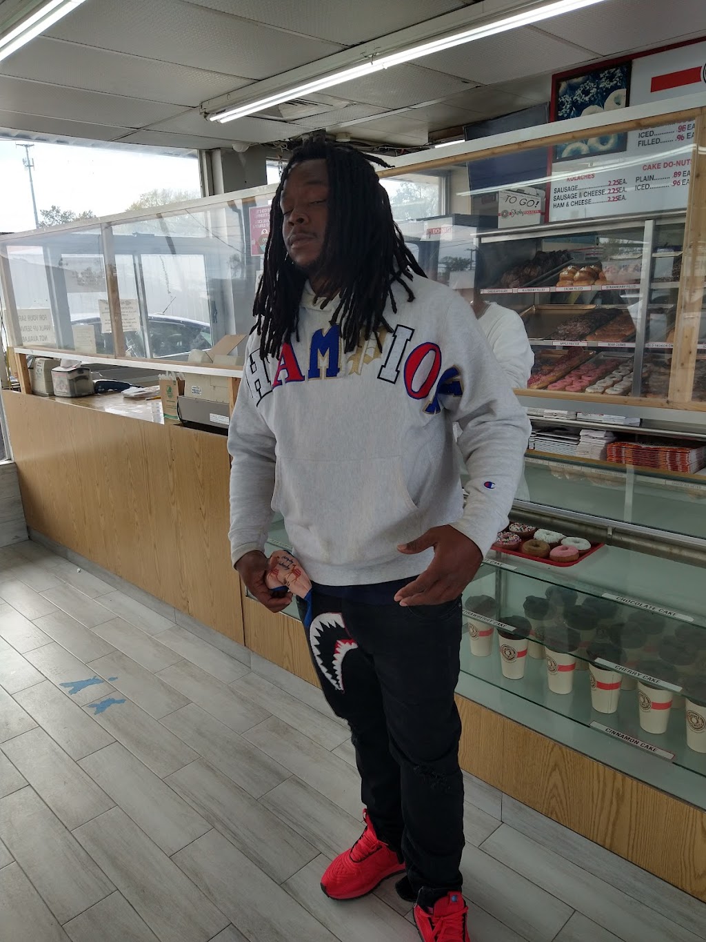 Shipley Do-Nuts | bakery | 8901 Mesa Dr, Houston, TX 77028, USA | 7136330580 OR +1 713-633-0580