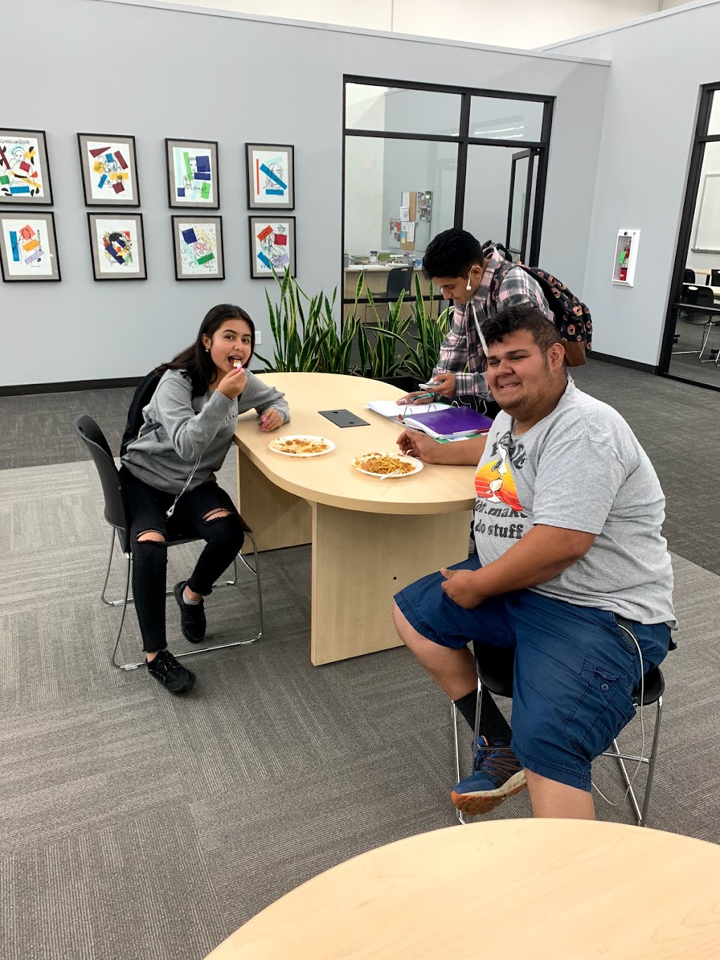 CJ’S Jamacian & Bbq Kitchen / The Network Of Chefs | restaurant | 4368 N Sutter St, Stockton, CA 95204, USA | 8887865550 OR +1 888-786-5550