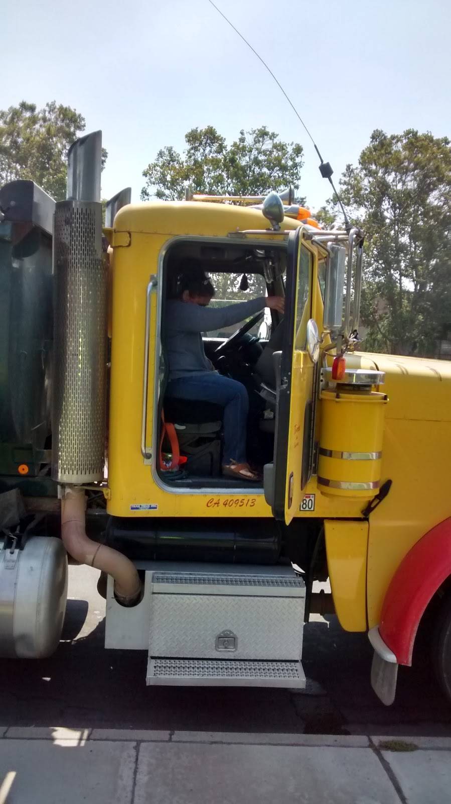 Jack in the Box | restaurant | 611 E Capitol Expy, San Jose, CA 95111, USA | 4085785057 OR +1 408-578-5057