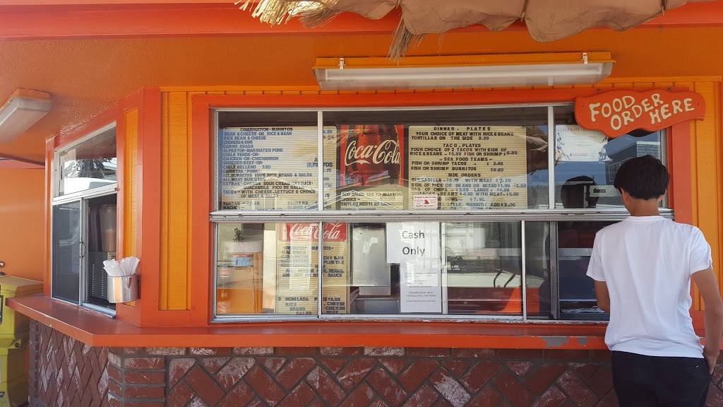 Pepes Mexican Food | restaurant | 200 Rossmore Dr, Oxnard, CA 93035, USA | 8059852880 OR +1 805-985-2880