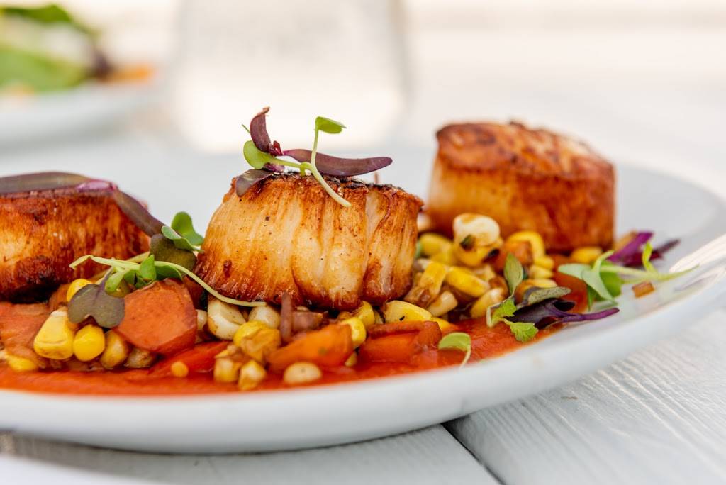 Swallow East | restaurant | 474 W Lake Dr, Montauk, NY 11954, USA | 6316688344 OR +1 631-668-8344