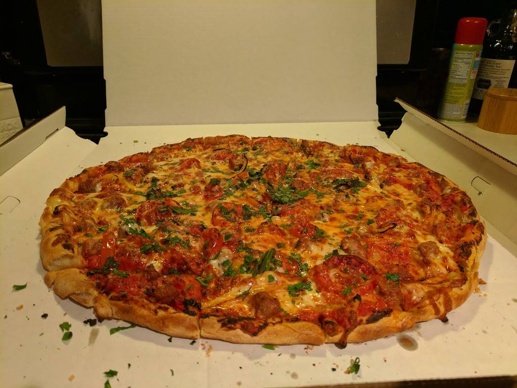 Larducci Pizzeria | meal takeaway | 20 S Washington St, Elkhorn, WI 53121, USA | 2627236668 OR +1 262-723-6668