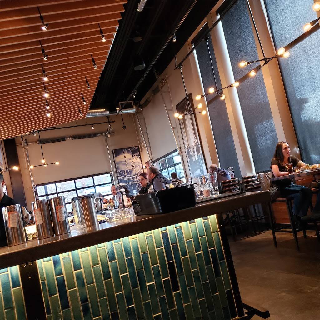 BJs Restaurant & Brewhouse | restaurant | 14245 W Colfax Ave, Lakewood, CO 80401, USA | 7209274260 OR +1 720-927-4260