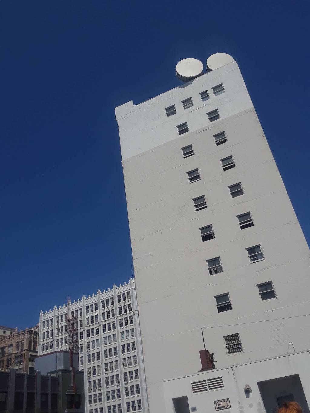 Corner Kafe | restaurant | 301 E 7th St, Los Angeles, CA 90014, USA | 2136225202 OR +1 213-622-5202