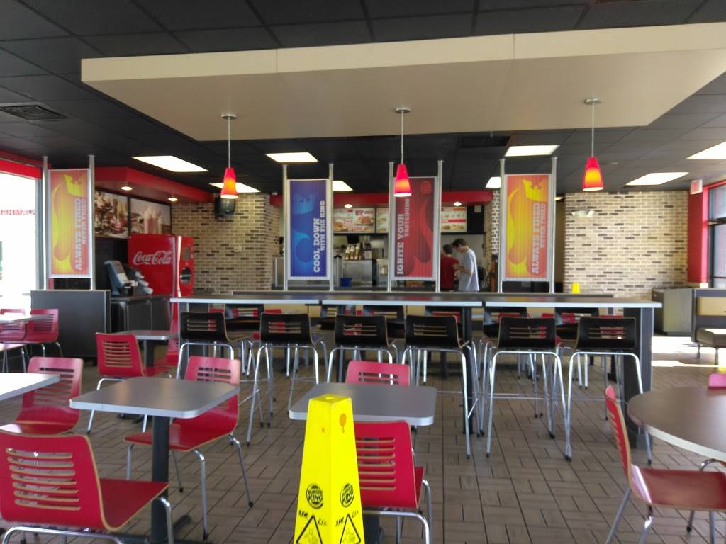 Burger King | restaurant | 6903 Okeechobee Blvd, West Palm Beach, FL 33411, USA | 5617121221 OR +1 561-712-1221