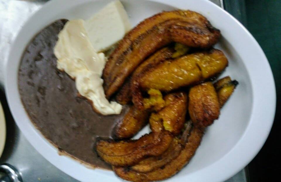 Los Comales Cafe | restaurant | 3329 W 8th St, Los Angeles, CA 90005, USA | 2133834317 OR +1 213-383-4317