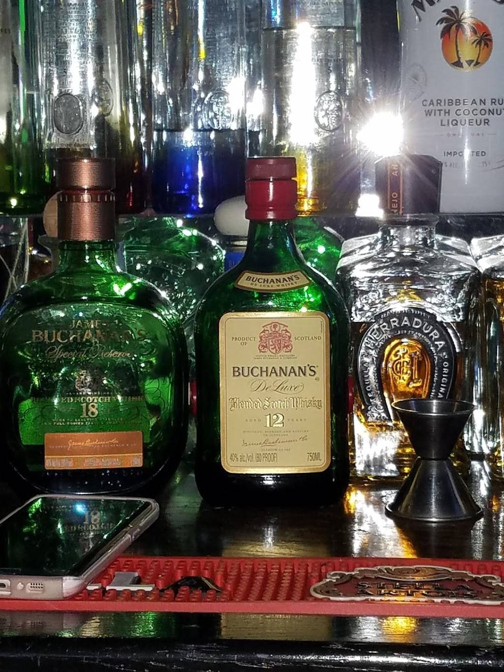 El Caracol Cafe | restaurant | 609 Sligo Ave, Silver Spring, MD 20910, USA | 3015887533 OR +1 301-588-7533