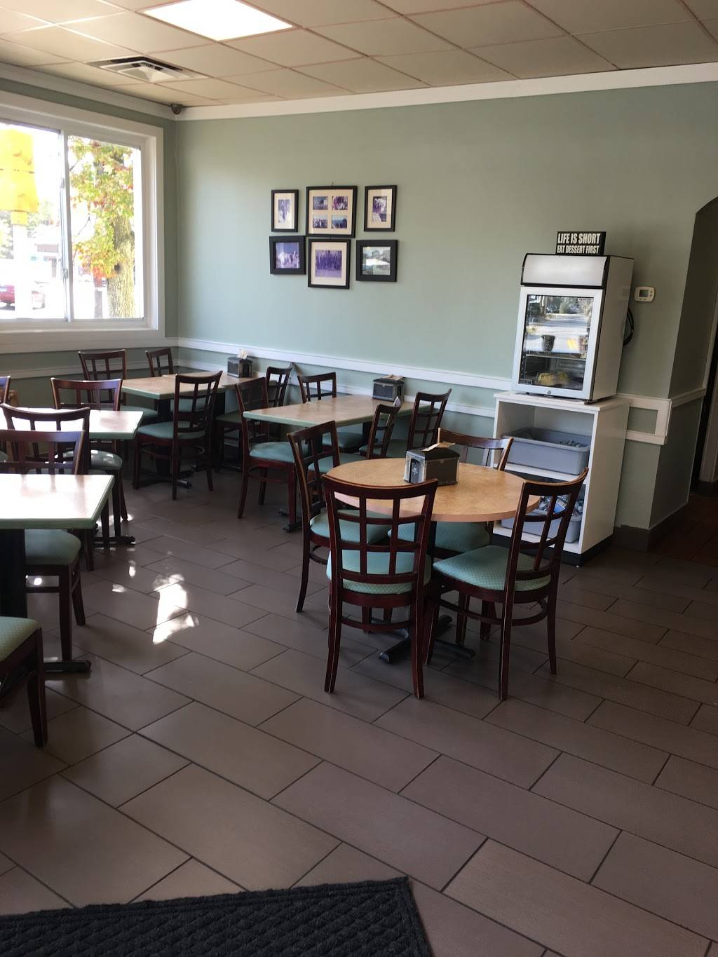 Pappas Pizzeria | restaurant | 1704, 306 Hope St, Stamford, CT 06906, USA | 2033598873 OR +1 203-359-8873