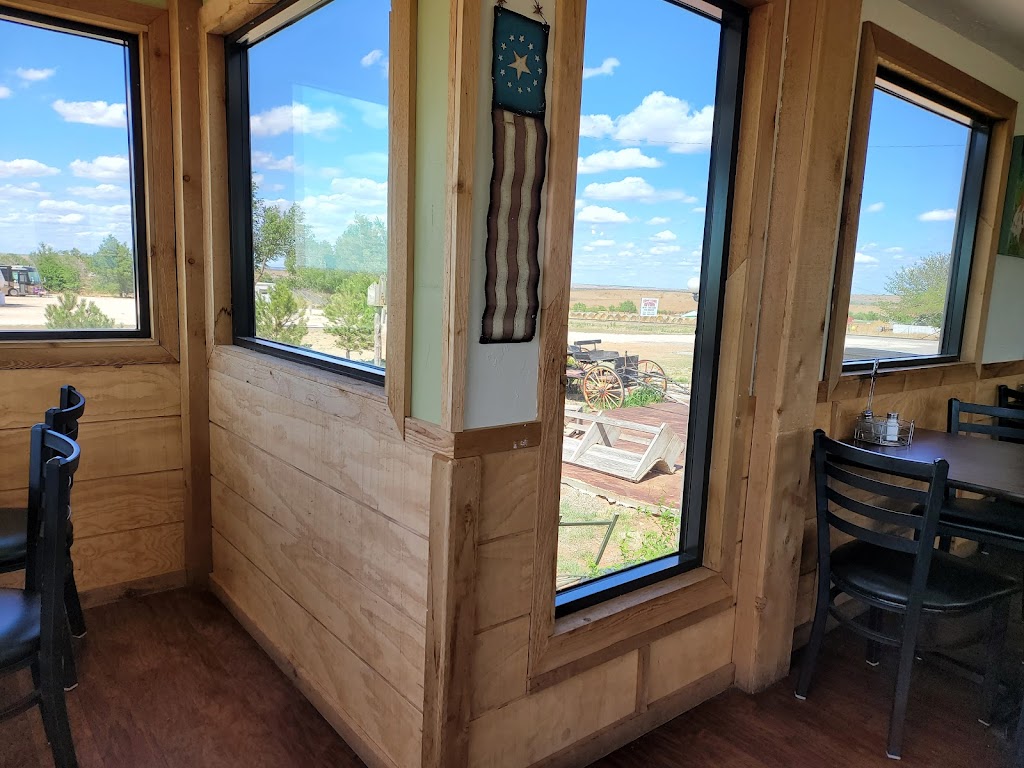 Mesquite Canyon Steakhouse | restaurant | 6511 US-83, Shamrock, TX 79079, USA | 8062561122 OR +1 806-256-1122