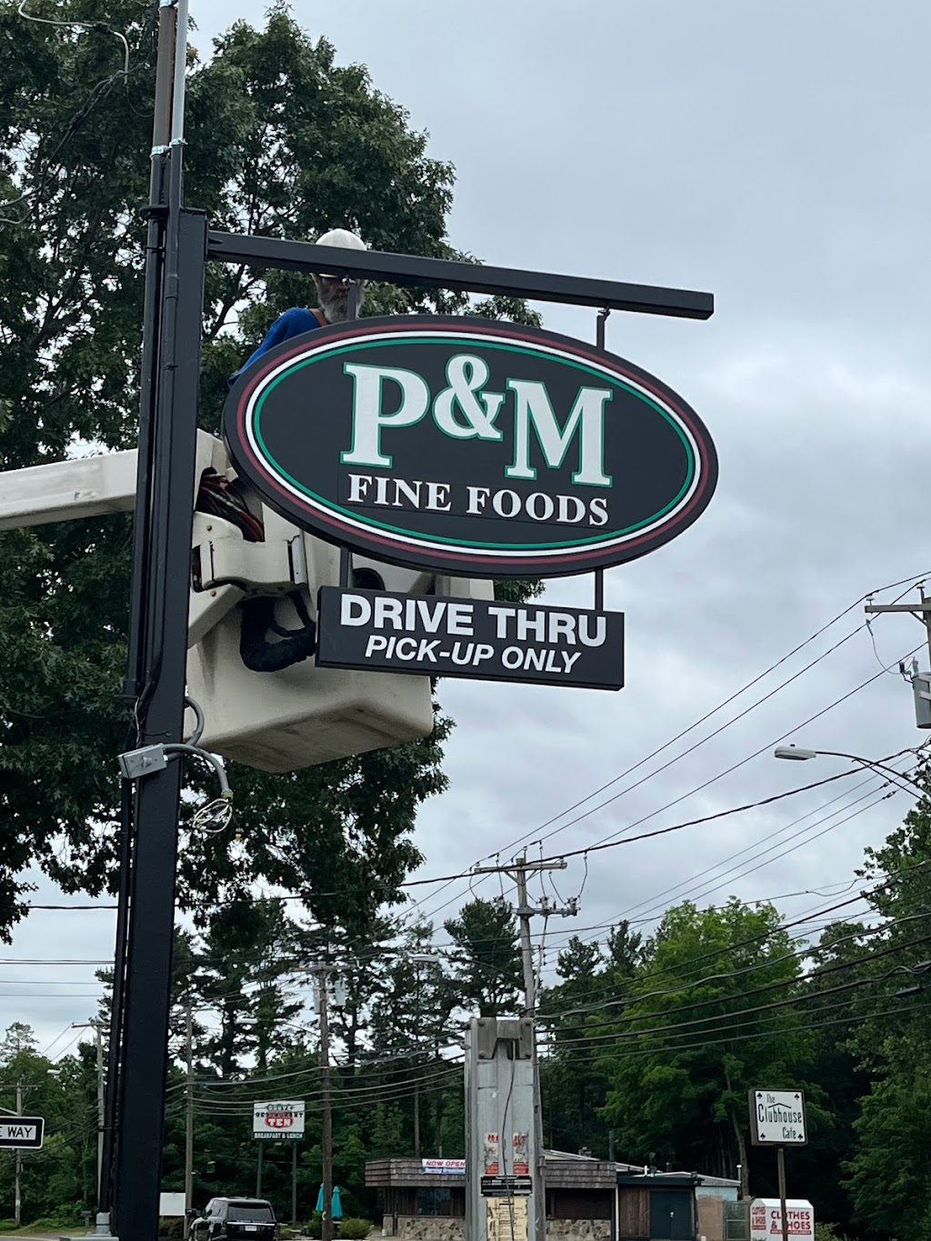 P&M on Whitney | restaurant | 3825 Whitney Ave, Hamden, CT 06518, USA | 2038595397 OR +1 203-859-5397