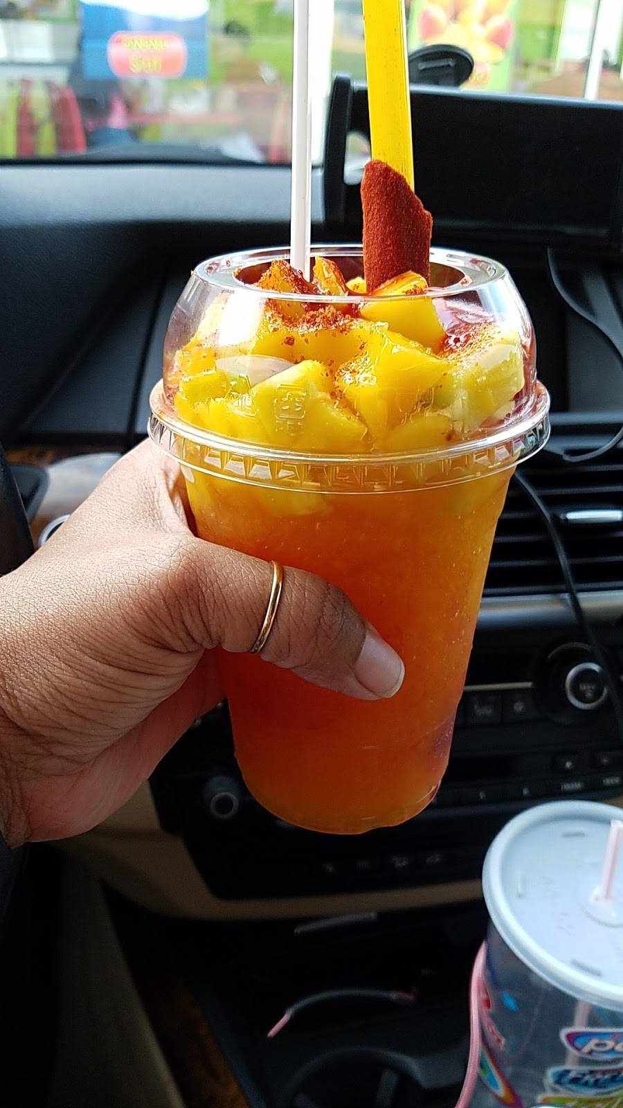 Alpha Neveria & Tamales | restaurant | 2802 Lafayette Rd, Indianapolis, IN 46222, USA | 3174931266 OR +1 317-493-1266