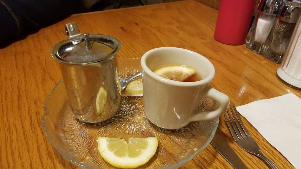 Paulines Deli (Norristown) | restaurant | 36 E Main St, Norristown, PA 19401, USA | 6102796124 OR +1 610-279-6124